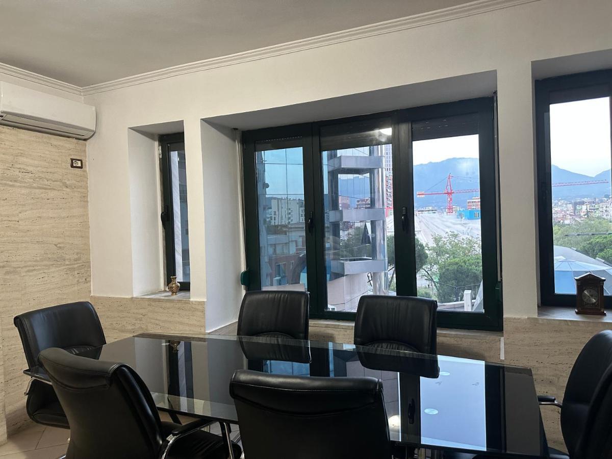Amo Tower Tirana Center Apartman Kültér fotó