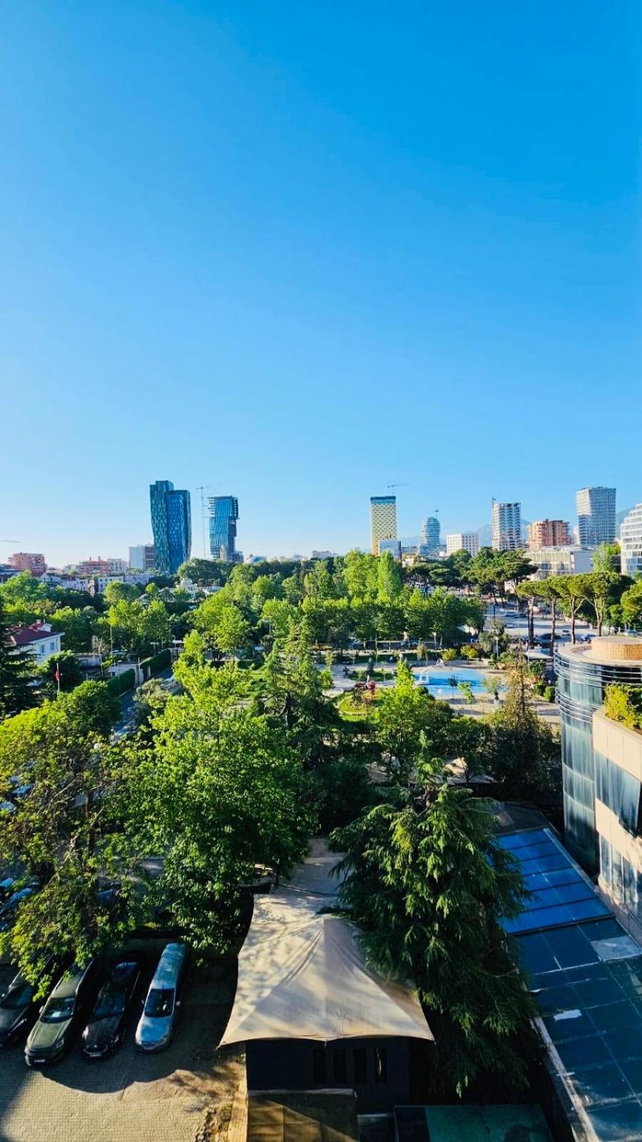 Amo Tower Tirana Center Apartman Kültér fotó