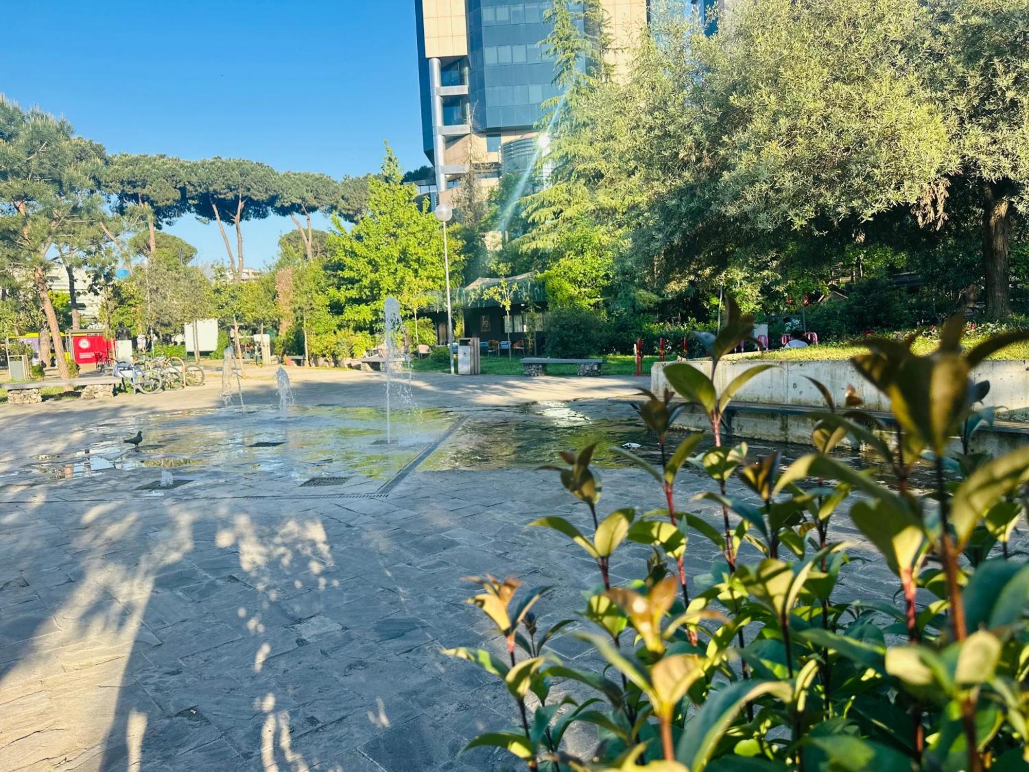 Amo Tower Tirana Center Apartman Kültér fotó