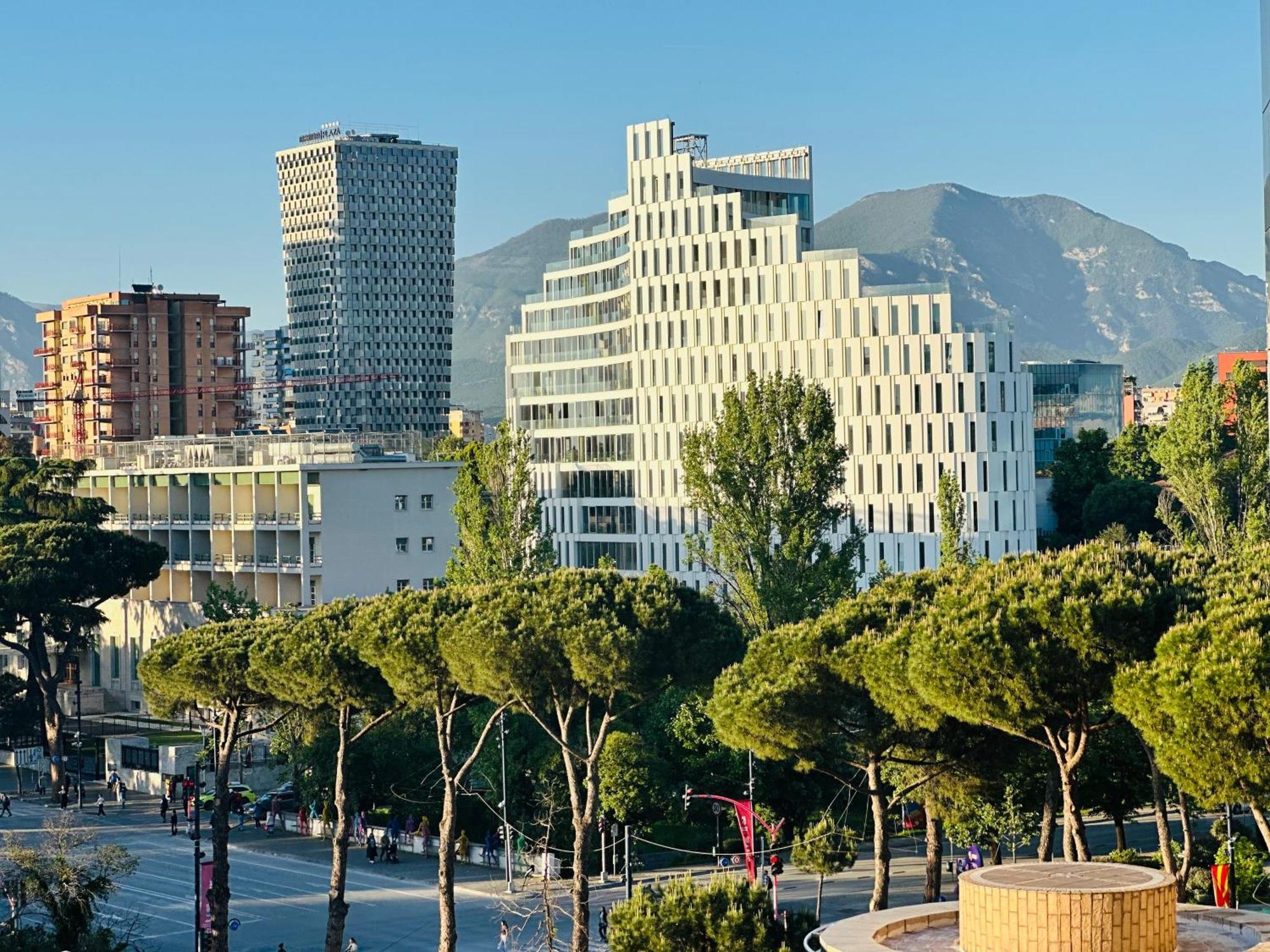 Amo Tower Tirana Center Apartman Kültér fotó