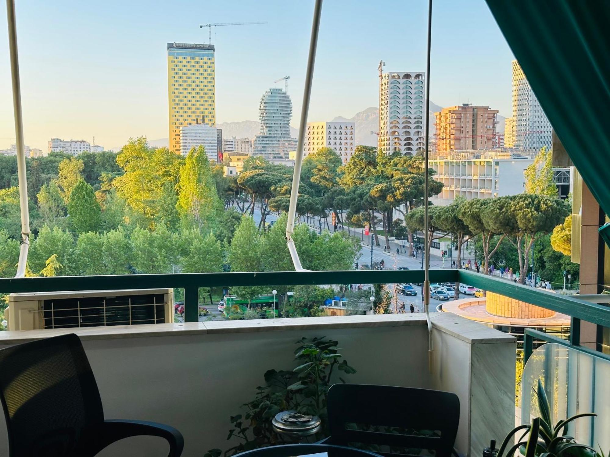 Amo Tower Tirana Center Apartman Kültér fotó