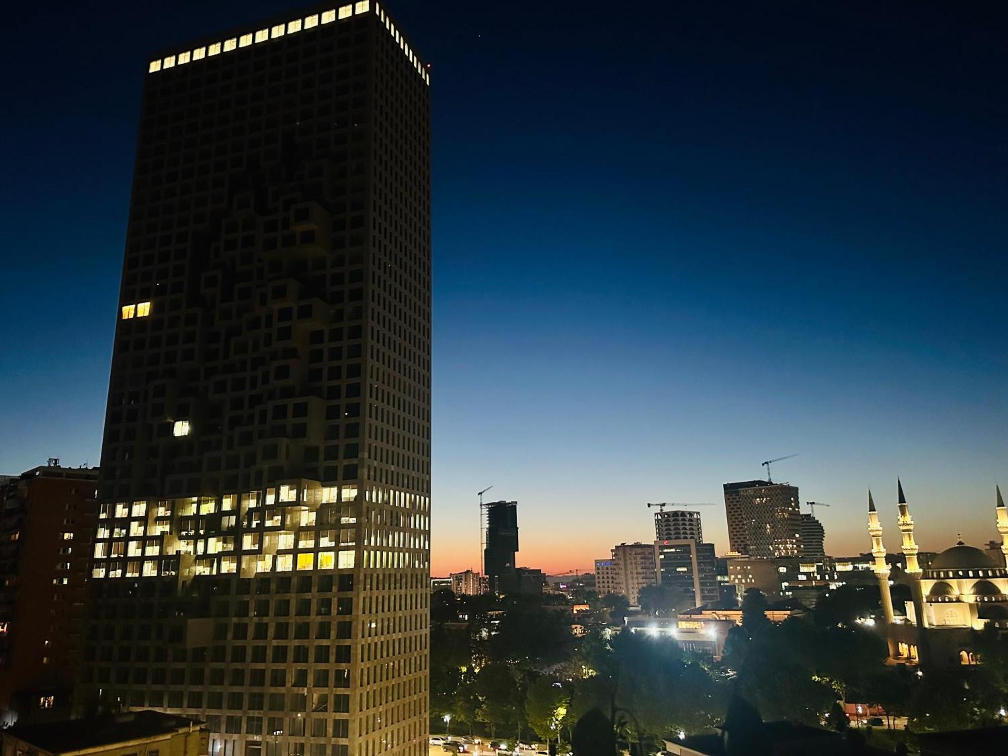 Amo Tower Tirana Center Apartman Kültér fotó